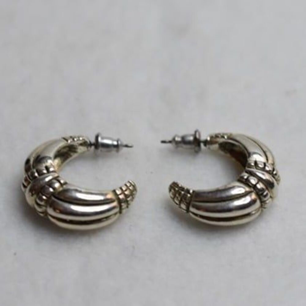 Premier Design Engraved Silver Tone Hoop Post Like New Retro Glam Y2K Earrings